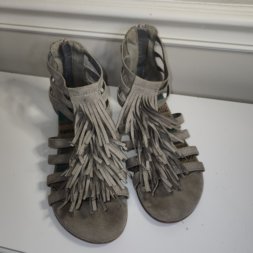 Fringe Suede Sandles